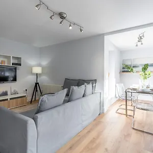Liptons Court - Irish Group Apartment Dublin